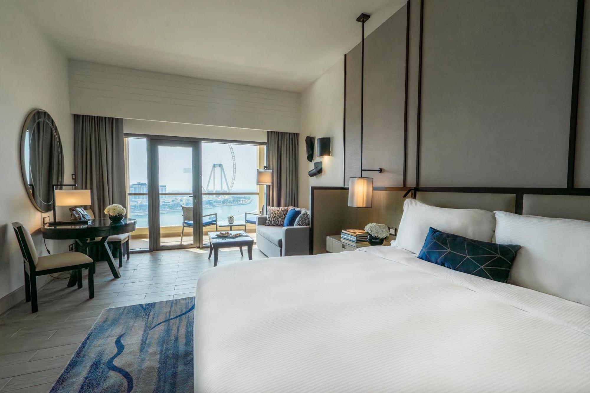 Ain Dubai Sea View Room Balcony King Bed,1552990204:JPEG